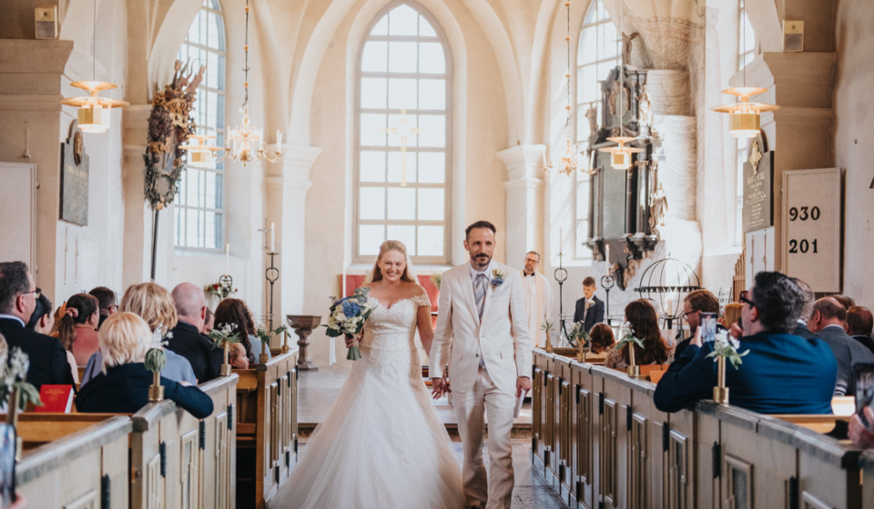 osterakers-kyrka-brollopsfotografering-stockholm-fotografmissjeni-183